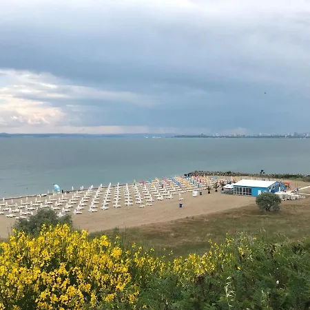 Villa Atlantis Homes 2 *